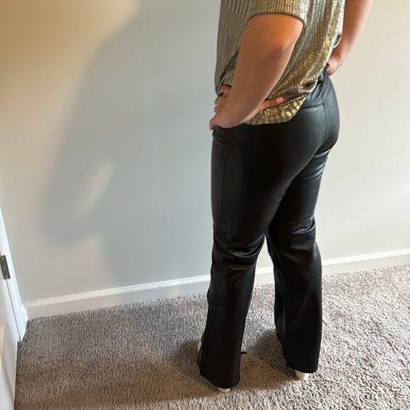 Banana Republic blk leather pants. Front zipper. Bttm left leg torn. 15" across - Picture 10 of 14